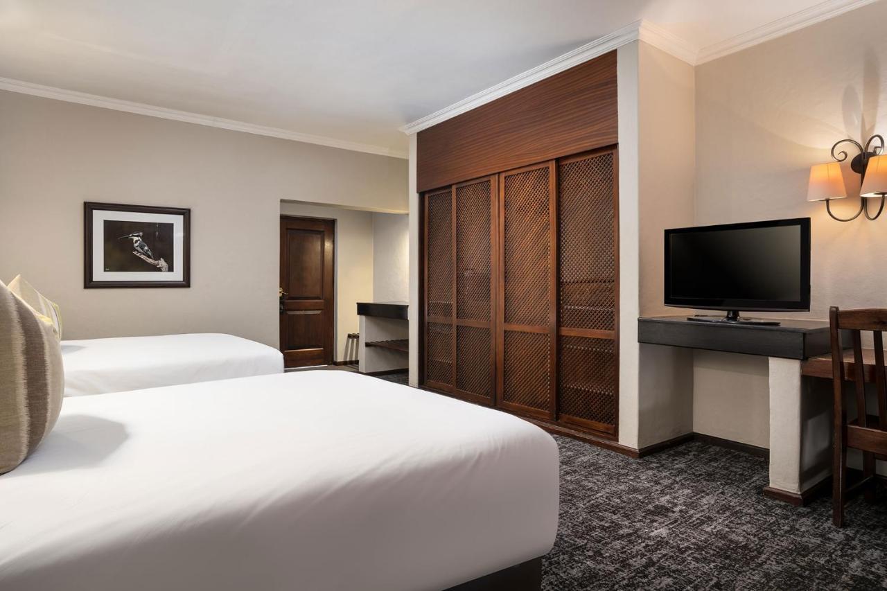 פרטוריה Premier Hotel Roodevalley מראה חיצוני תמונה
